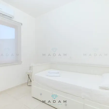 Casa Aurelia Διαμέρισμα Όλμπια